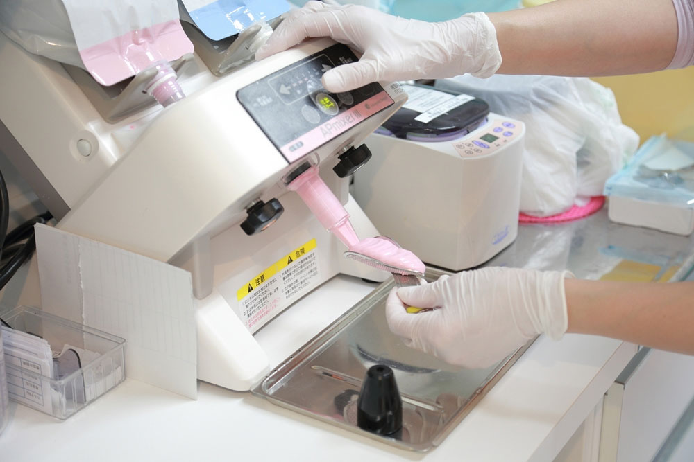 印象材自動練和器